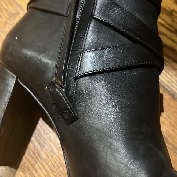 Ralph Lauren boots -2.5 inch heel *size 9* - Picture 8 of 9
